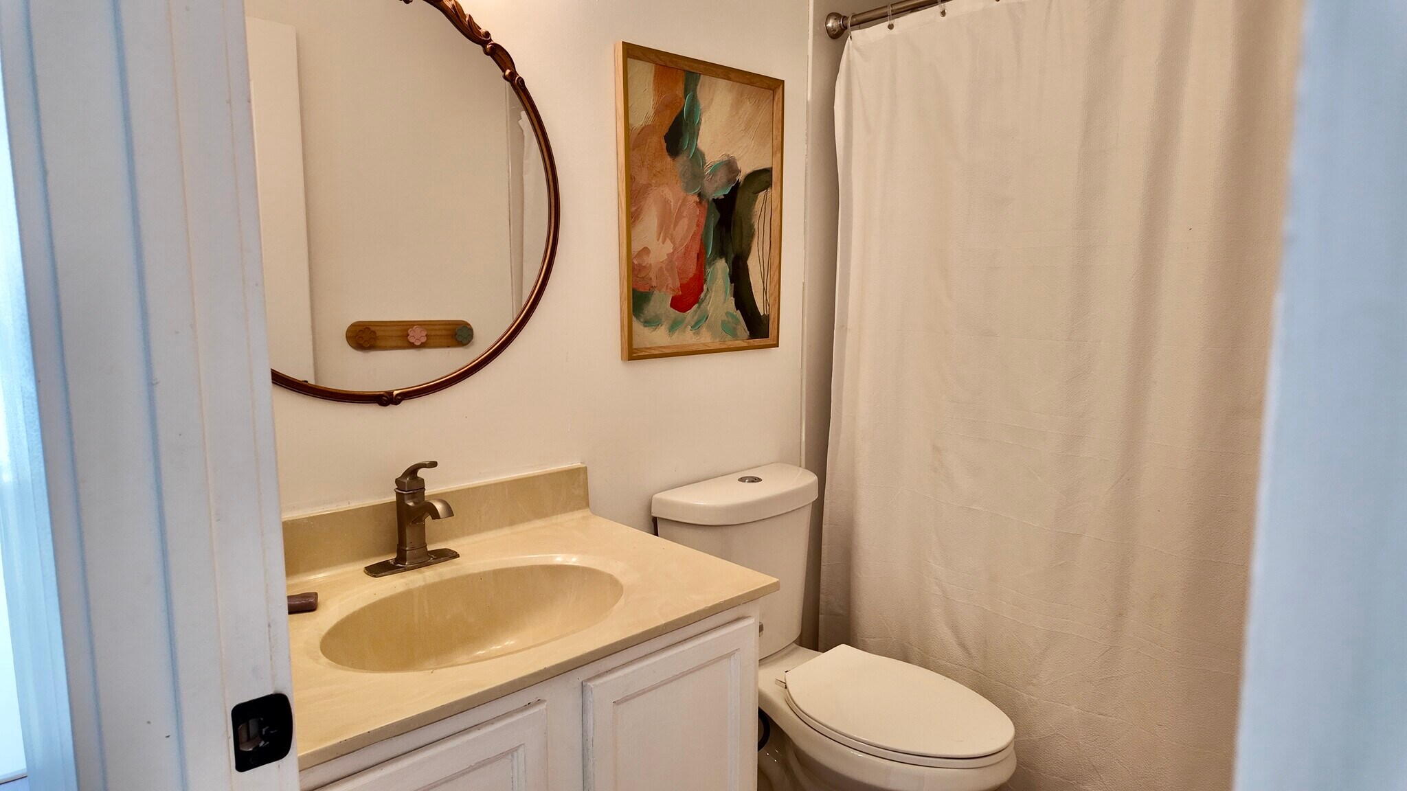 Building Photo - 68 Kempton Dr