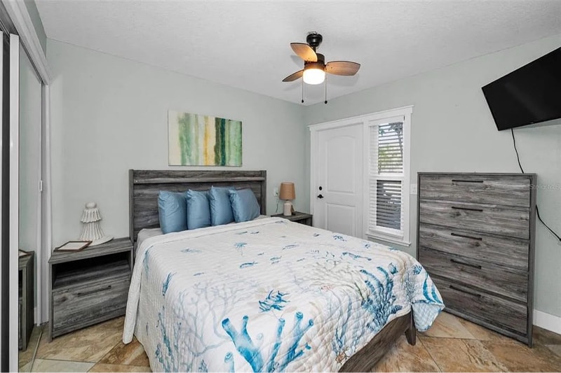 Building Photo - 2685 St Joseph Dr