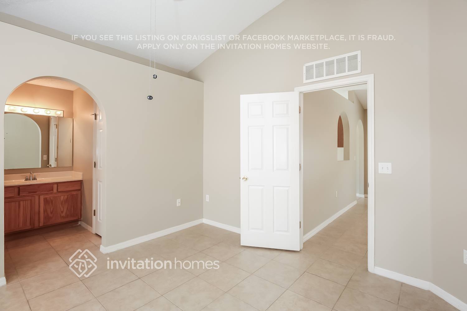 Building Photo - 1045 Brenton Leaf Dr