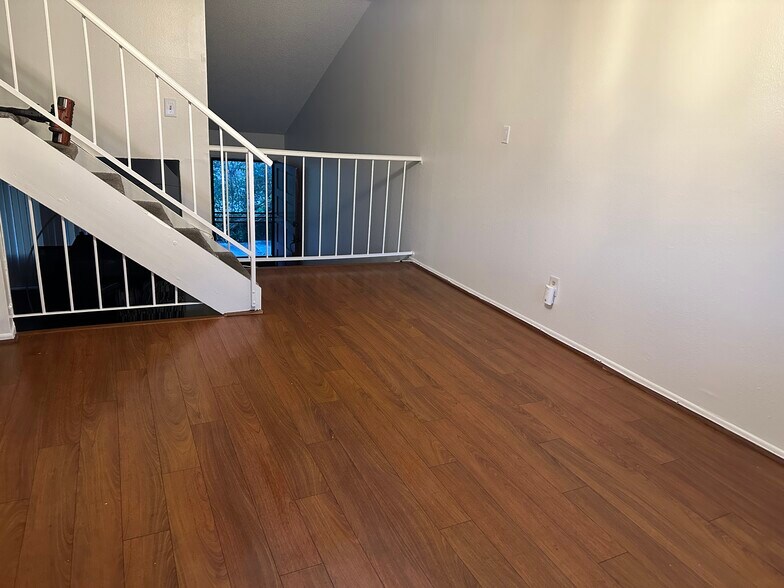 Building Photo - 3431 Artesia Blvd