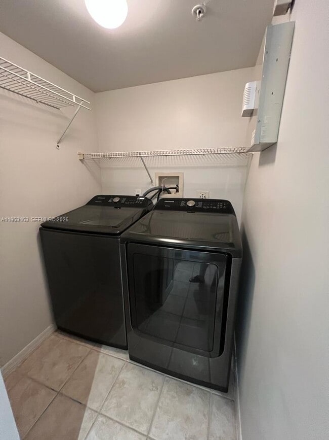 Building Photo - 4171 N Haverhill Rd