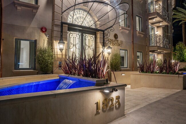 Building Photo - 1825 Pandora Ave