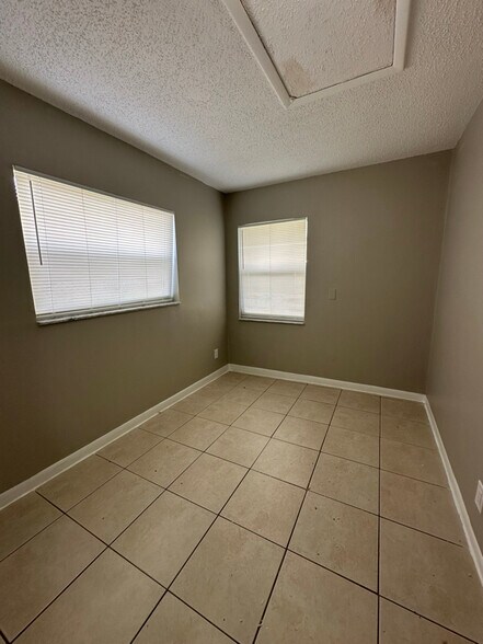 Building Photo - 4810 Davis Rd