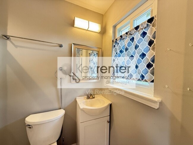 Building Photo - 7813 Holiday Hills Cir