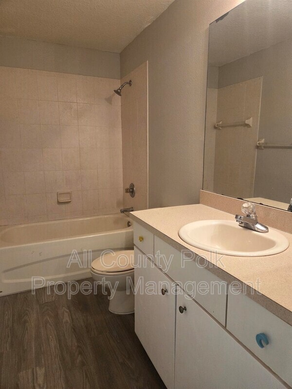 Building Photo - 220 S Eastside Dr