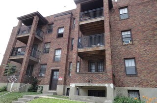 Building Photo - 2532 Highland Ave