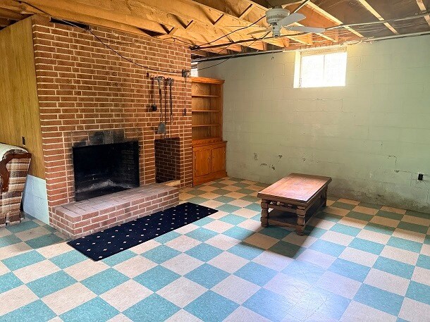 Building Photo - 19410 Oakwood Ln