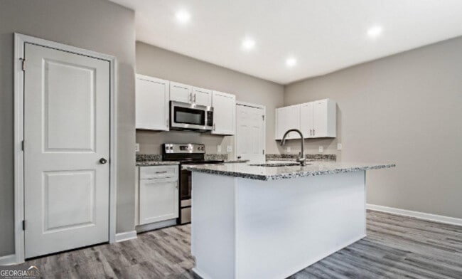 Building Photo - 87 Mineral Springs Ln