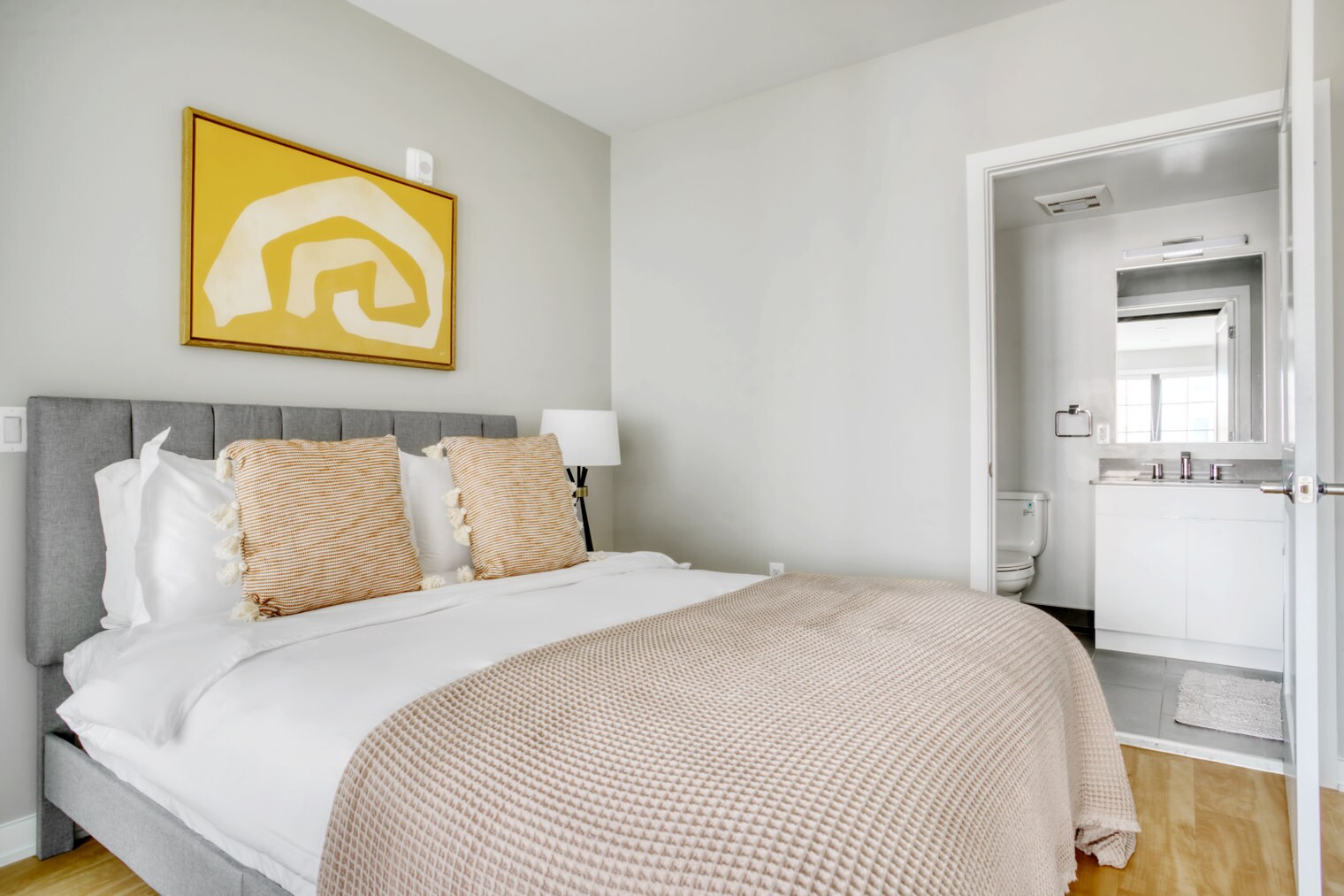 Building Photo - 2210 Wisconsin Ave NW