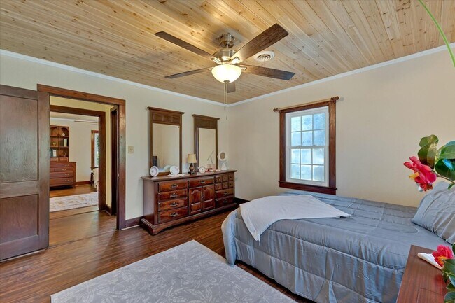 Building Photo - 3204 Ray Owens Rd