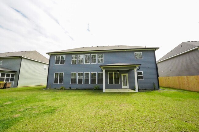 Building Photo - Available Now!