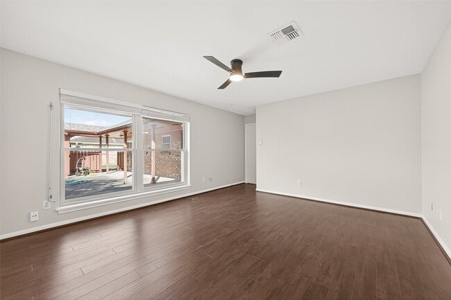 Building Photo - 6207 Claridge Dr