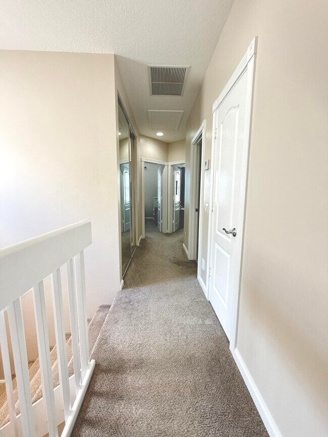 Building Photo - 488 Capistrano Dr