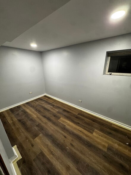 Building Photo - 2925 N Lawndale Ave