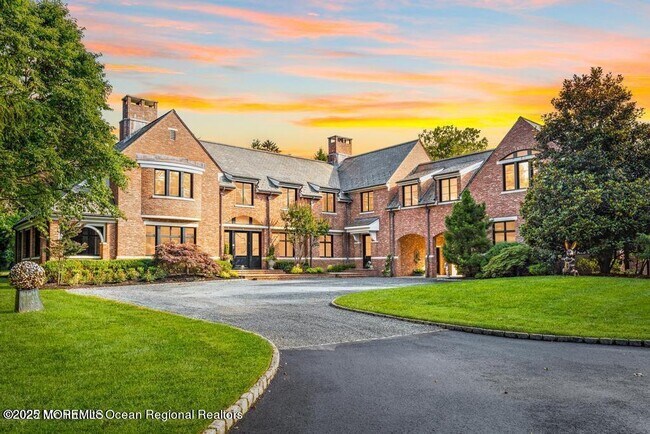 Primary Photo - 18 Sheraton Ln