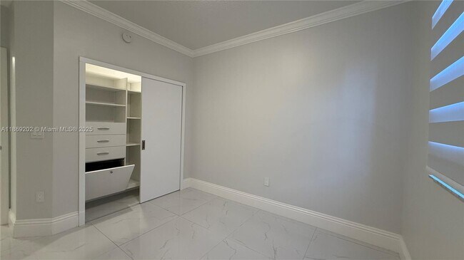 Building Photo - 8480 NW 139th Ln
