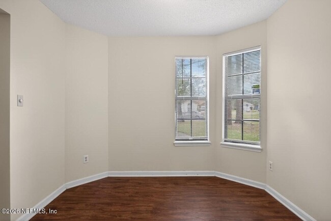 Building Photo - 8725 Huntington Woods Cir N