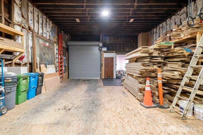 Building Photo - 2530 3rd St