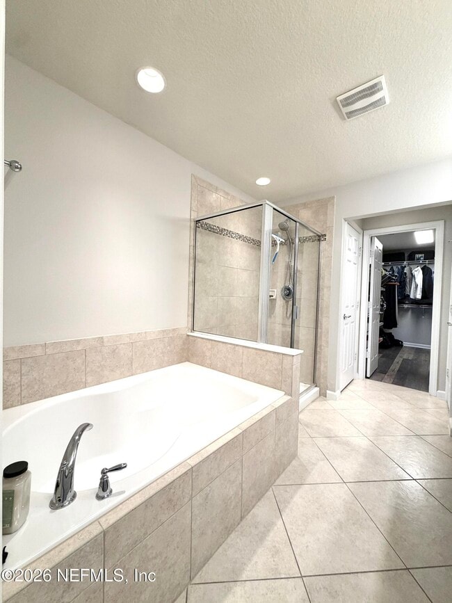 Building Photo - 13527 Montecito Pl