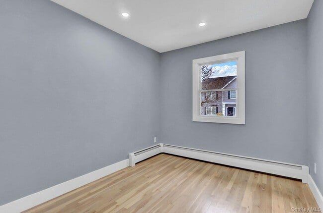 Building Photo - 33 Gaines St