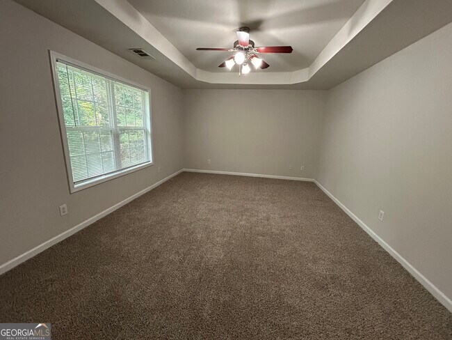 Building Photo - 6533 Silk Tree Pointe