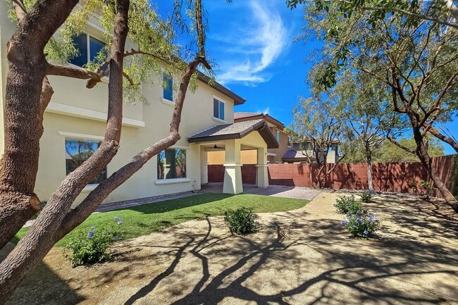 Building Photo - 10667 Harvest Green Way