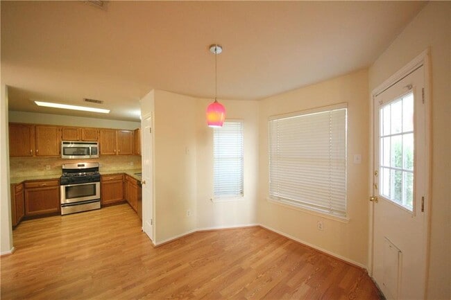 Building Photo - 7608 Tovar Dr