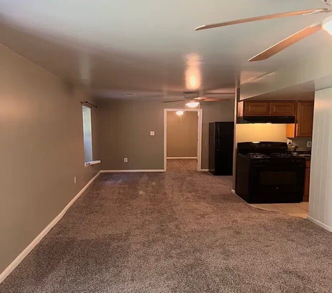 Building Photo - 6200 Tamara Ct