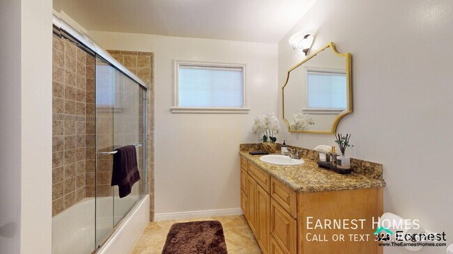 Building Photo - 7540 Quimby Ave