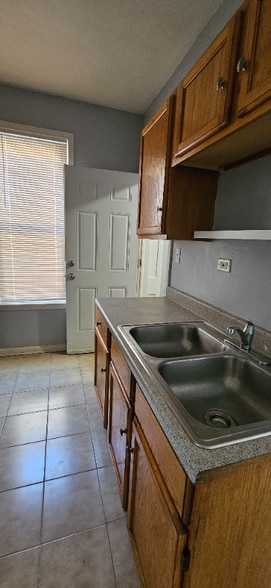 Building Photo - 3418 W Armitage Ave