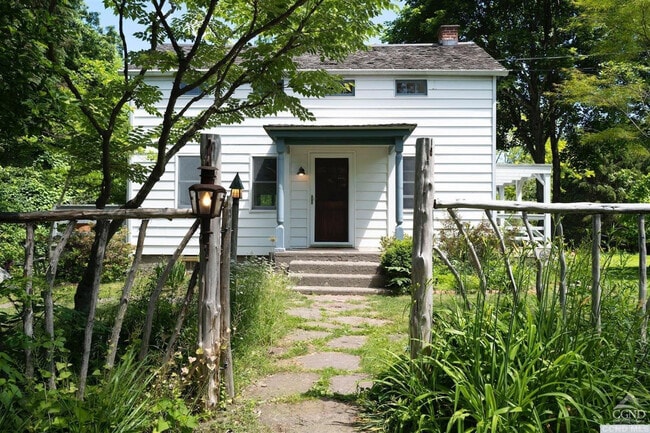 Building Photo - 210 Walkers Mills Rd