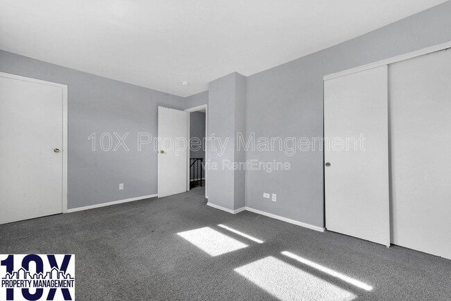 Building Photo - 3069 Rotunda Ct S