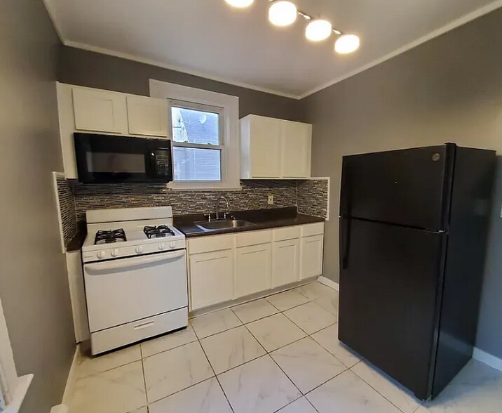 Building Photo - 56 Millington Ave