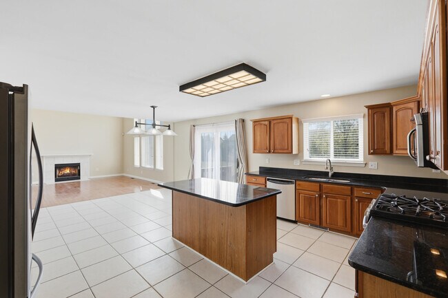 Building Photo - 26493 Isleworth Point