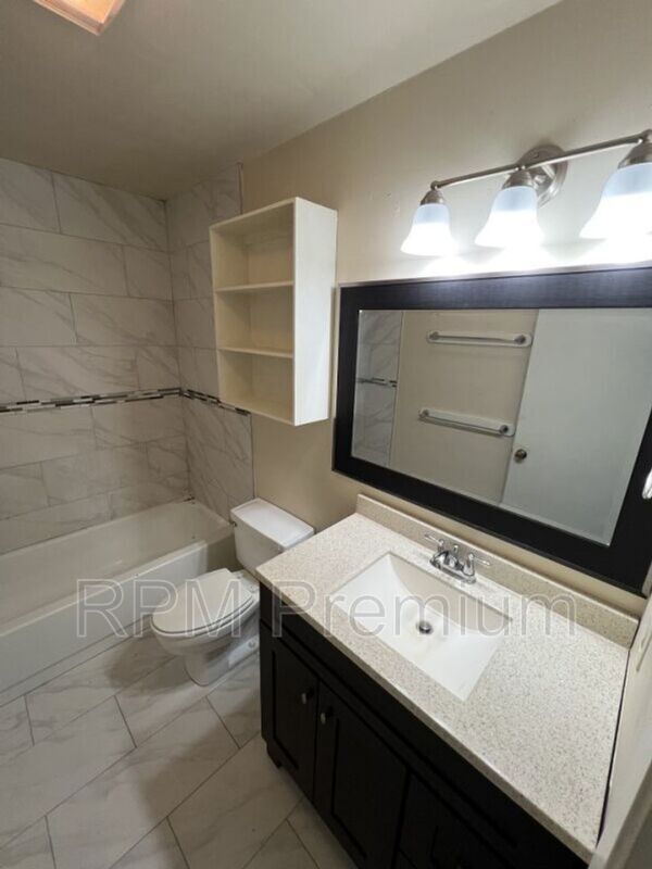 Building Photo - 5268 S Brightside View Dr