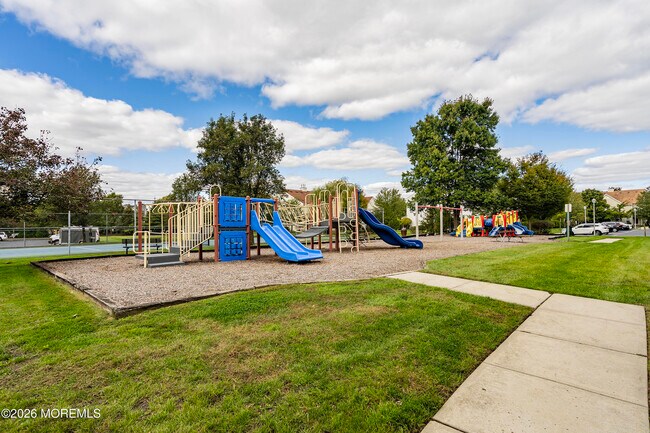 Building Photo - 2 Jodhpur Ct