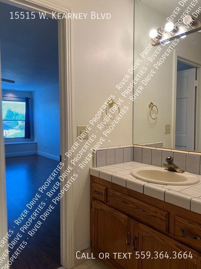 Building Photo - Spacious Two Bedroom in Kerman!