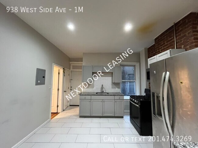 Building Photo - 938 West Side Ave
