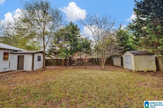 Building Photo - 609 Cobb St