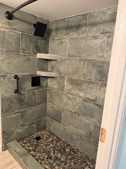 Building Photo - 5500 N Ocean Blvd