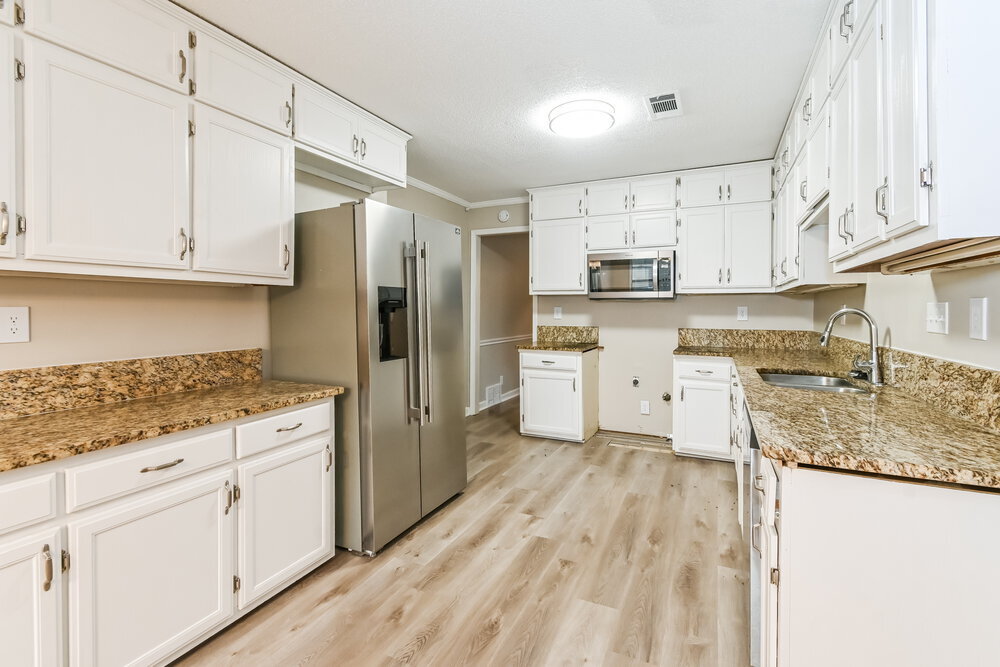 Building Photo - 5481 Raleigh Lagrange Rd