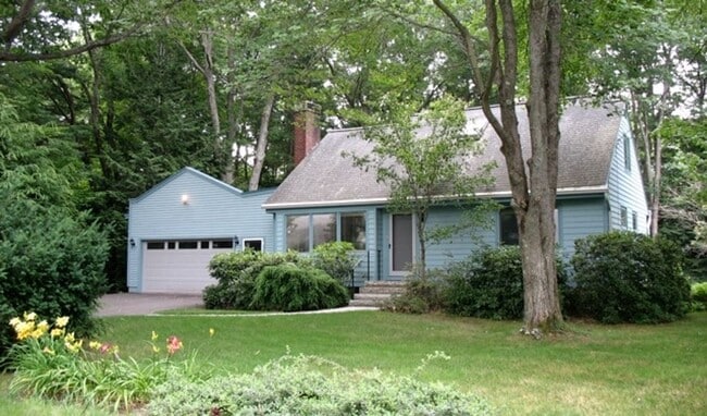 Primary Photo - 3bd/2ba Seasonal Rental