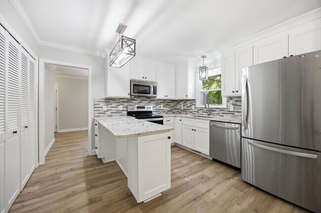 Building Photo - Spacious 3BR Home with Deck in Prime Wake Forest Location