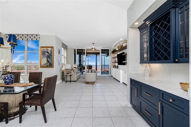 Building Photo - 3313 Sunset Key Cir