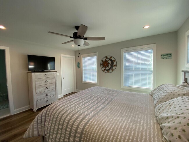 Building Photo - 118 N New Haven Ave