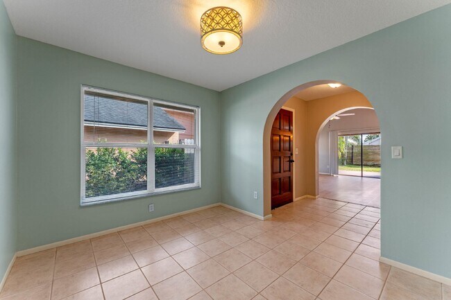 Building Photo - Spacious 3-Bed, 2-Bath Home in Casselberry