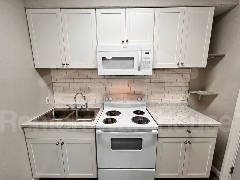 Building Photo - 1314 22nd St