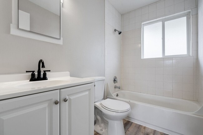 Building Photo - 2BR with dishwasher, on site laundry!