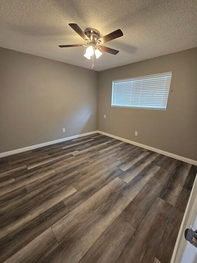 Building Photo - 16109 Spruce St