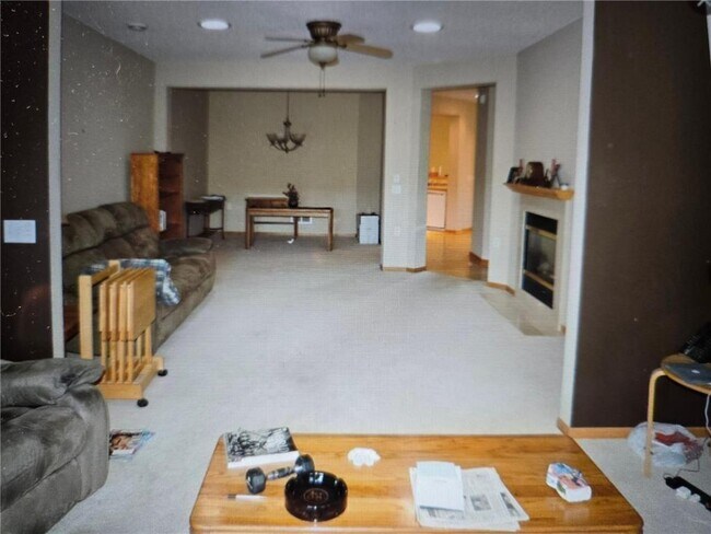 Building Photo - 7445 Timber Crest Dr S